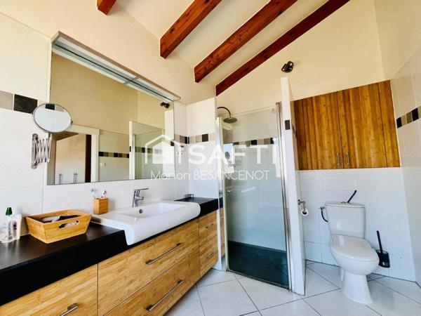 Grande villa 4 faces, 4 chambres