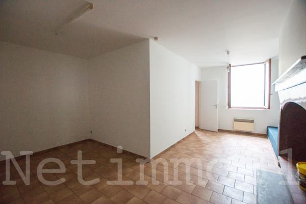 Appartement T2 de 43m² avec parking et jardin