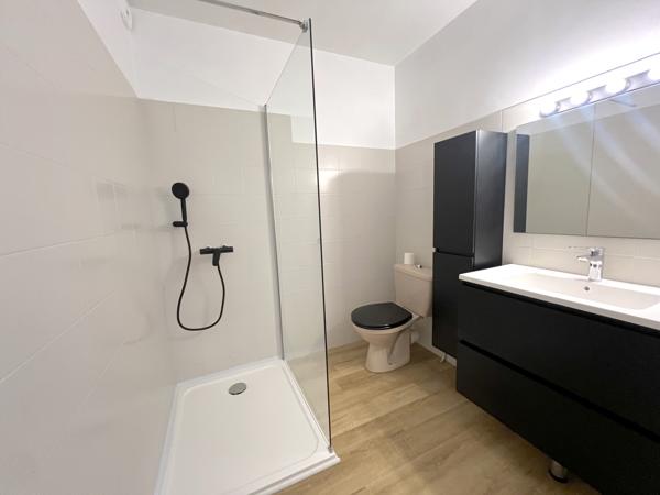 Appartement T bis de 31 m² avec 2 parkings couverts