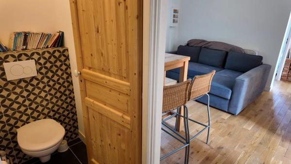 Demeure de caractère – Ancienne Ferme Seigneuriale – 215 m² + combles aménageables – Dépendances