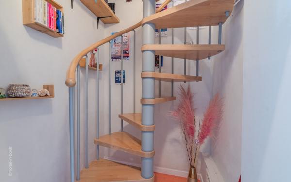 Maison à vendre    5 pièces • 85,83 m2 Montévrain