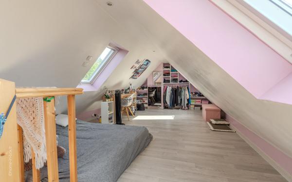 Maison à vendre    5 pièces • 85,83 m2 Montévrain