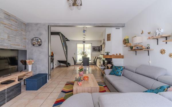 Maison à vendre    5 pièces • 85,83 m2 Montévrain