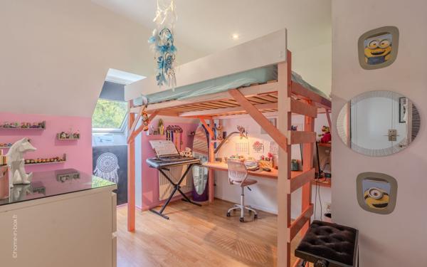 Maison à vendre    5 pièces • 85,83 m2 Montévrain