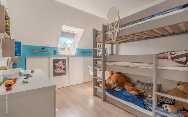 Maison à vendre    5 pièces • 85,83 m2 Montévrain