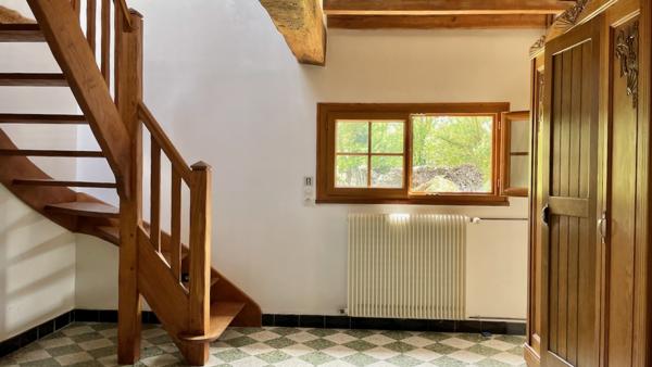 Maison
                                                                                                                                                                                                                                                                                                                        6 pièce(s)                                                                                                                                                                                                          3 chambre(s)                                                                                                                                                                                                          105  m²