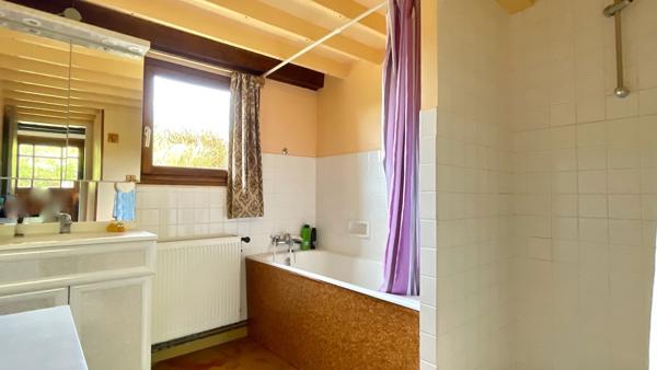 Maison
                                                                                                                                                                                                                                                                                                                        6 pièce(s)                                                                                                                                                                                                          3 chambre(s)                                                                                                                                                                                                          105  m²