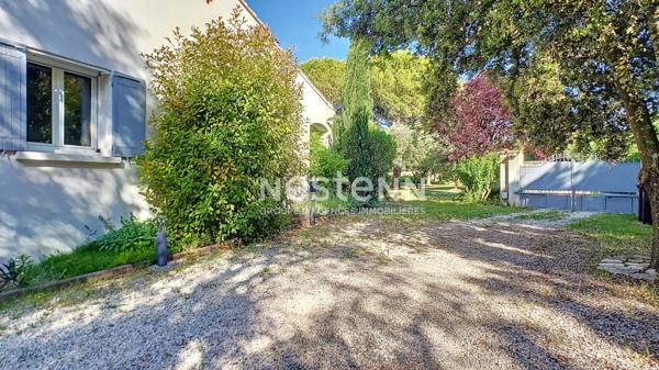 Carpentras 6 pièces, propriété de 164 m² avec piscine, avec terrain arboré et appartement indépendant