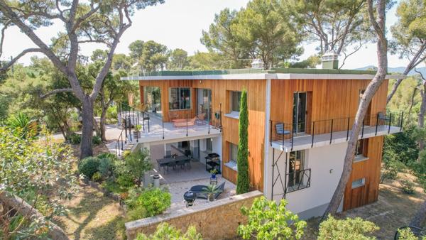 Vente Maison de luxe La Seyne-sur-Mer 6 Pièces 215 m²