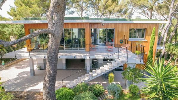 Vente Maison de luxe La Seyne-sur-Mer 6 Pièces 215 m²