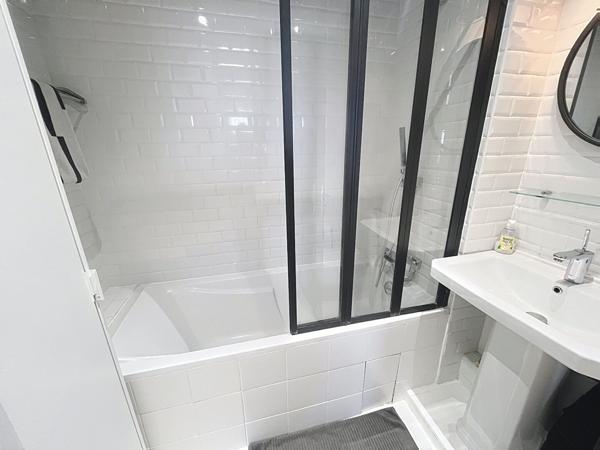 APPARTEMENT ISSY LES MOULINEAUX -Les Citeaux 3 pièce(s) - 58 m2 LUMINEUX SANS VIS à VIS TERRASSE