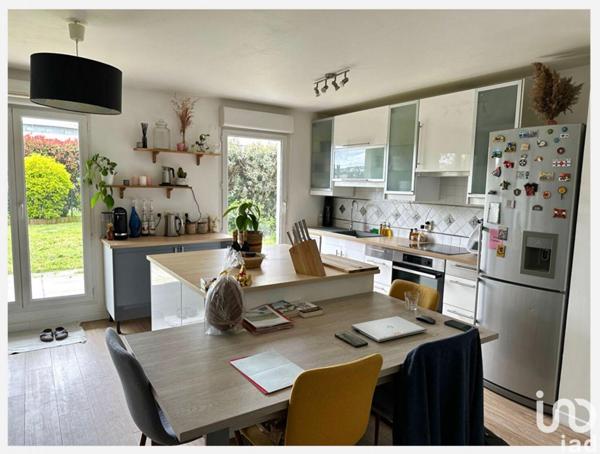 Location appartement 3 pièces 75 m² Neuilly-Plaisance