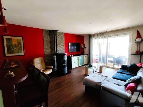 A 4 minutes du centre de Chauvigny, Belle maison de plain-pied d'environ 93 m² parfaitement ent...