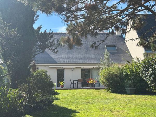 Maison avec vie de plain-pied au coeur du Lac de Maine, accès direct coulée verte