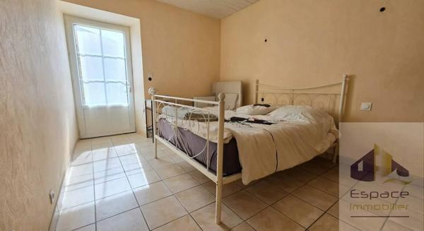 Maison en pierre de 102m²,1012m² de parcelle