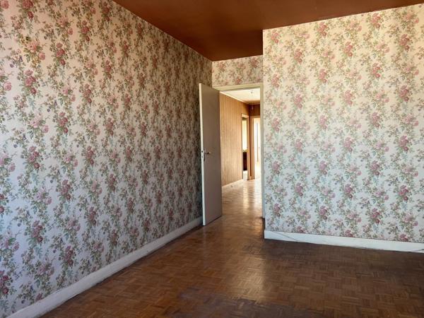 Appartement 3 Pièces Traversant à Rénover