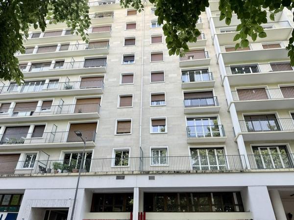 Vente / Studio meublé à Troyes (10000)