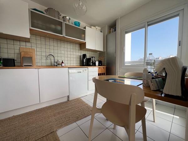 Superbe 3 pièces baigné de lumière avec balcon panoramique de 15 m²