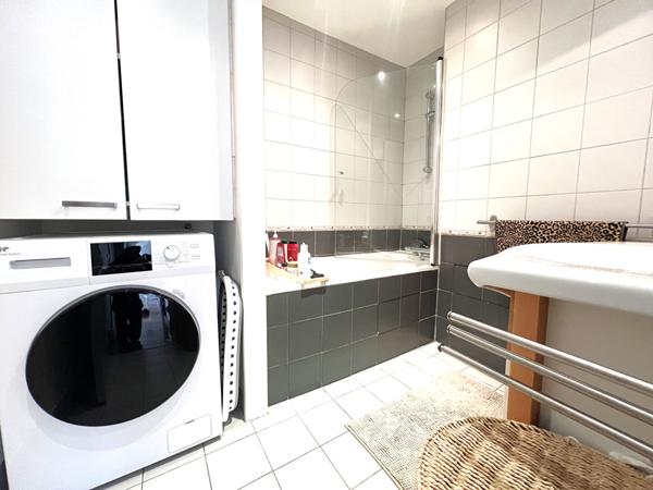 Superbe 3 pièces baigné de lumière avec balcon panoramique de 15 m²