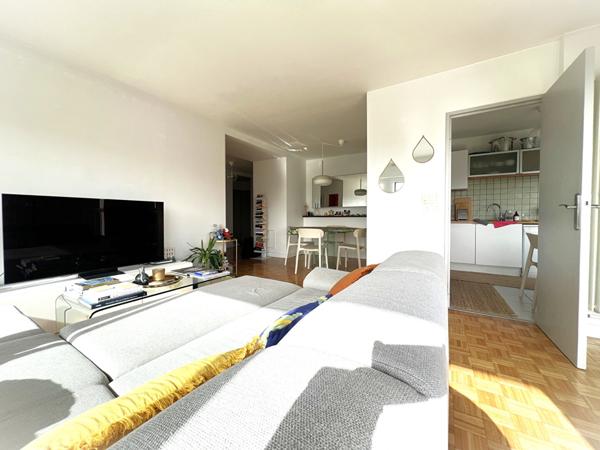 Superbe 3 pièces baigné de lumière avec balcon panoramique de 15 m²