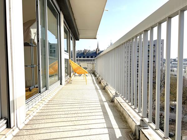 Superbe 3 pièces baigné de lumière avec balcon panoramique de 15 m²