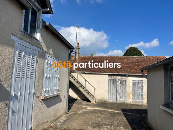 Vente Maison98 m² - 6 Pièces - SAINT BAUDEL (18160)