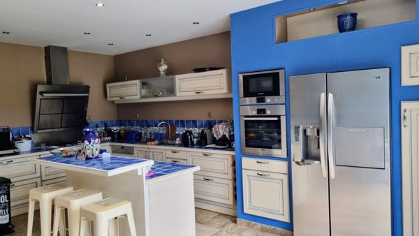 Chaleureuse Maison de 138 m2, proche des commodites