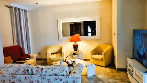 Chaleureuse Maison de 138 m2, proche des commodites