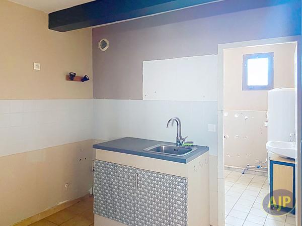Appartement à vendre Lesparre Medoc - 3 pièces, 67m² avec 2 chambre(s) à 66 000€ - AJP Lesparre Immobilier
