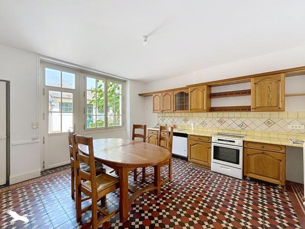 Maison à vendre 310 000 € Bourges 6 p 137 m² DPE D