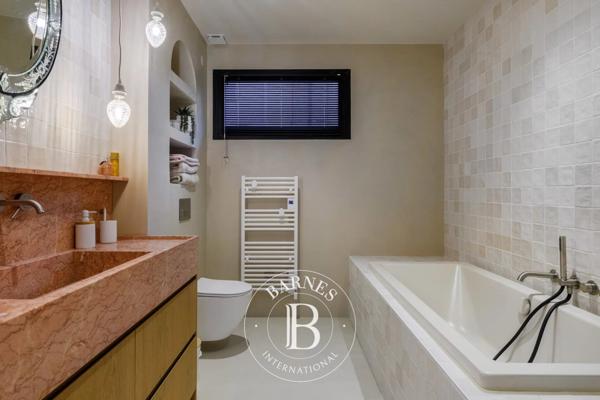 Sanary-sur-Mer, Loft 4 Chambres -  280 m² à vendre