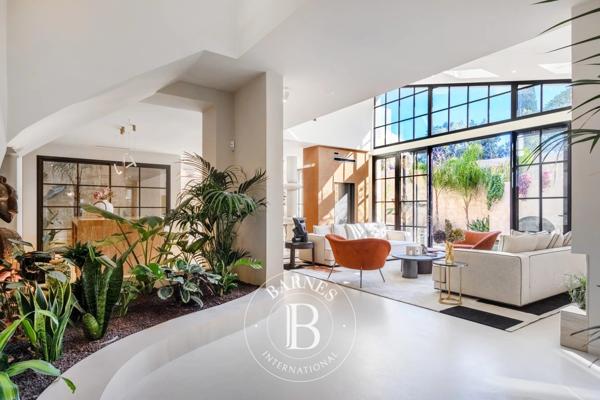 Sanary-sur-Mer, Loft 4 Chambres -  280 m² à vendre