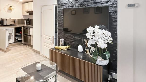 À vendre, Charmant 2 pièces en rez-de-chaussée - Quartier Carnot, à deux pas de Cannes