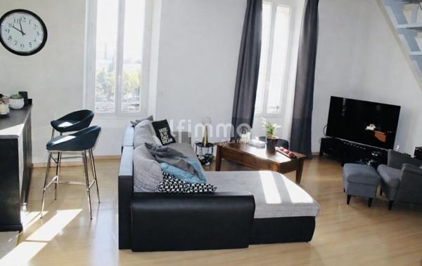 Marseille 5ème / Appartement esprit Loft Duplex