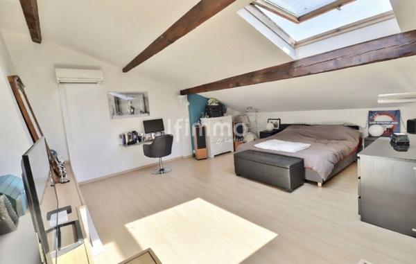 Marseille 5ème / Appartement esprit Loft Duplex