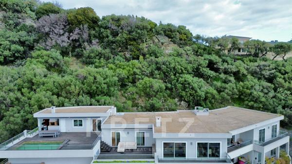 Penthouse d'exception avec piscine privée & vue mer - Bastia