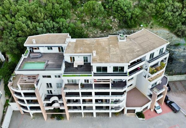 Penthouse d'exception avec piscine privée & vue mer - Bastia