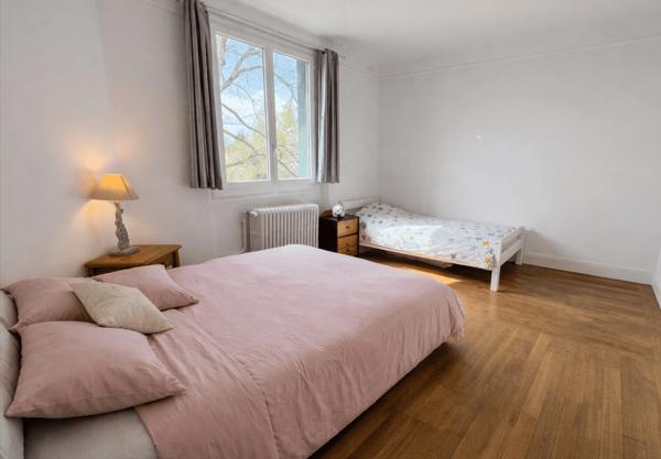 Vierzon au calme,maison sur sous-sol en bon état de 125m2