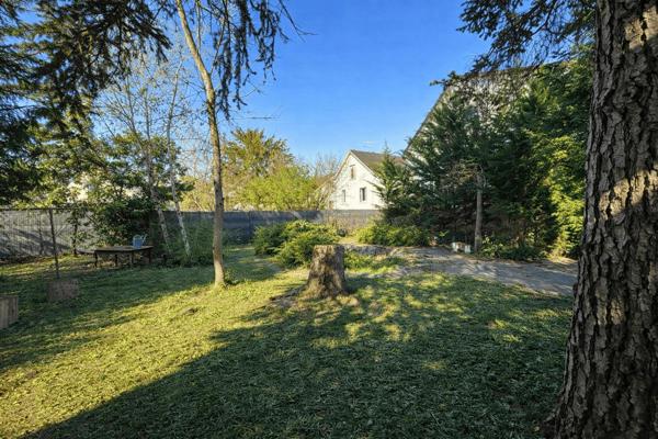 Vierzon au calme,maison sur sous-sol en bon état de 125m2