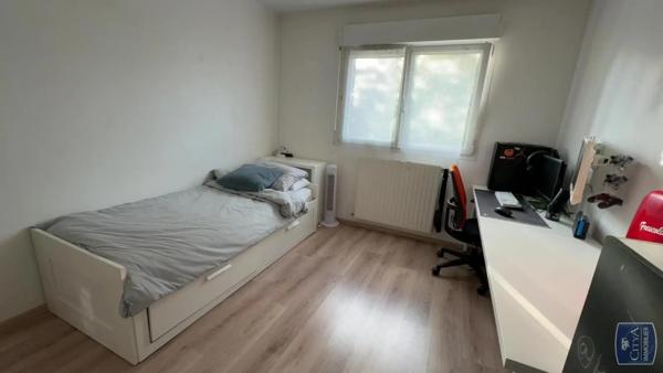 Appartement à louer 3 pièces 69.8m² Metz (57050)
