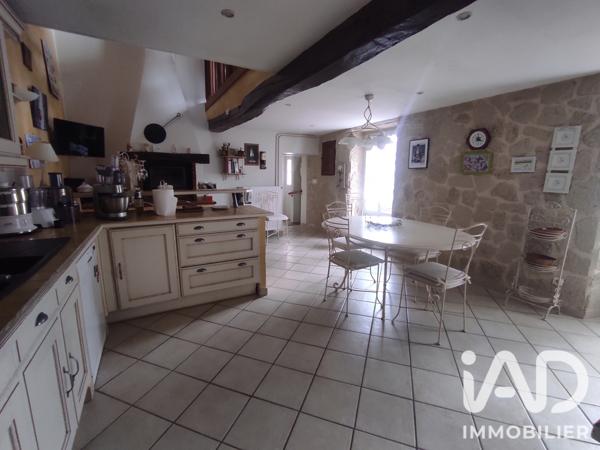 Maison à vendre 9 pièces 224,8 m² Grandpuits-Bailly-Carrois