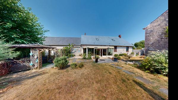 Maison 6 pièces - Terrain clos de plus de 1 000 m2 - Château Gaillard ( proche Toury )