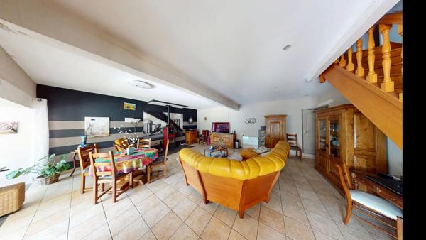 Maison 6 pièces - Terrain clos de plus de 1 000 m2 - Château Gaillard ( proche Toury )