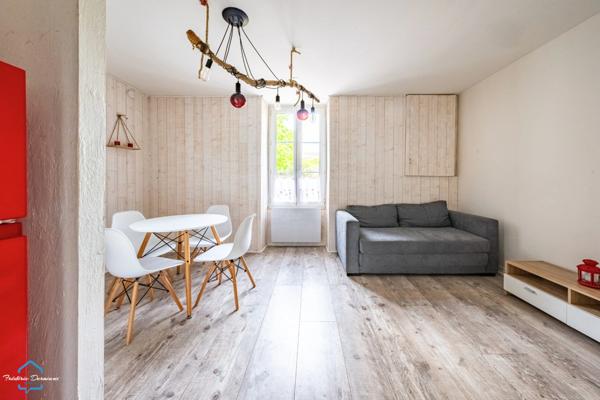 Dpt Côte d'Or (21), à vendre DIJON appartement T2 - Place du 30 Octobre