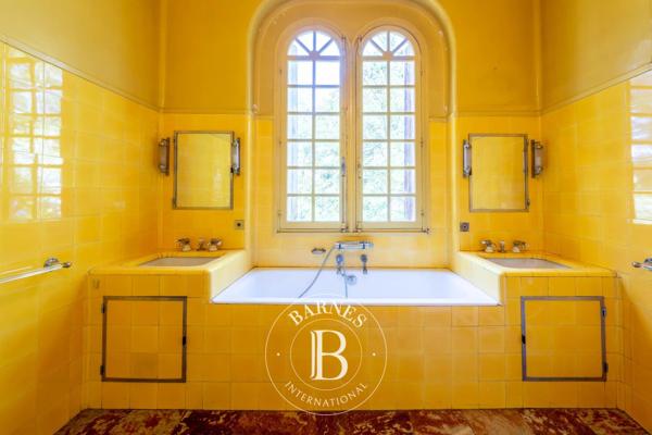 Prades, Propriété 15 Chambres -  780 m² à vendre