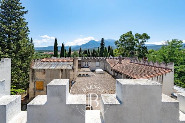 Prades, Propriété 15 Chambres -  780 m² à vendre