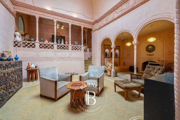 Prades, Propriété 15 Chambres -  780 m² à vendre