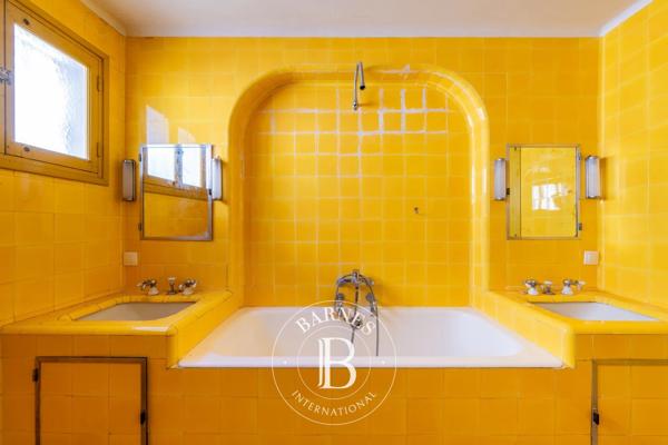 Prades, Propriété 15 Chambres -  780 m² à vendre