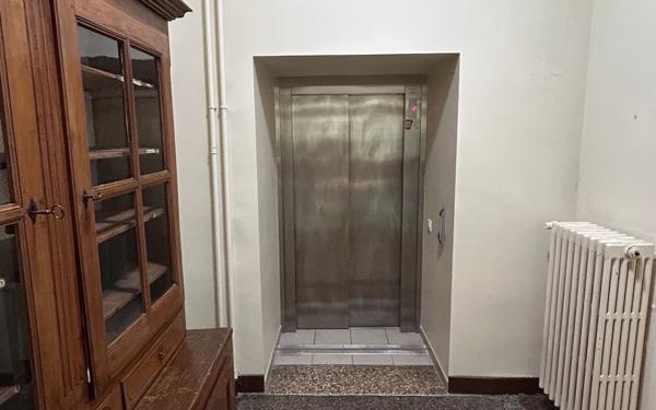 Maison à vendre    11 pièces • 367 m2 Bourg-en-Bresse