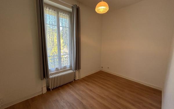 Maison à vendre    11 pièces • 367 m2 Bourg-en-Bresse